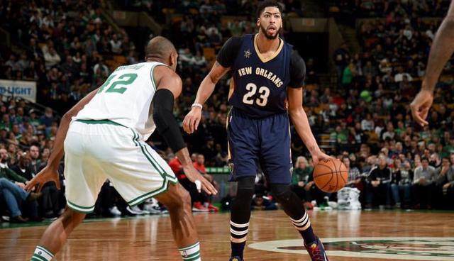 举旗瞬间就 举旗瞬间就