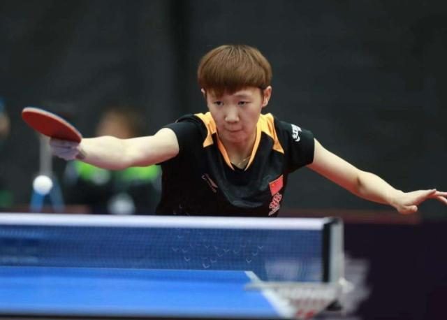 其背后的故 其背后的故