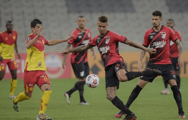 双星挺身合砍59分 76人勇挫骑士止7连败.